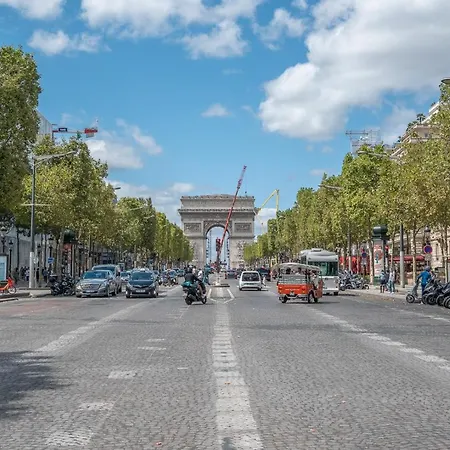 Apartment 1.Luxury New Flat/Full Equipped/Champs Elysees/Ar *