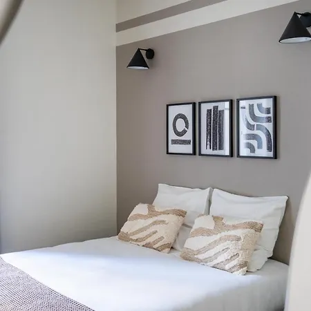 Apartment 1.Luxury New Flat/Full Equipped/Champs Elysees/Ar *